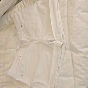 White shorts stretchy size large
